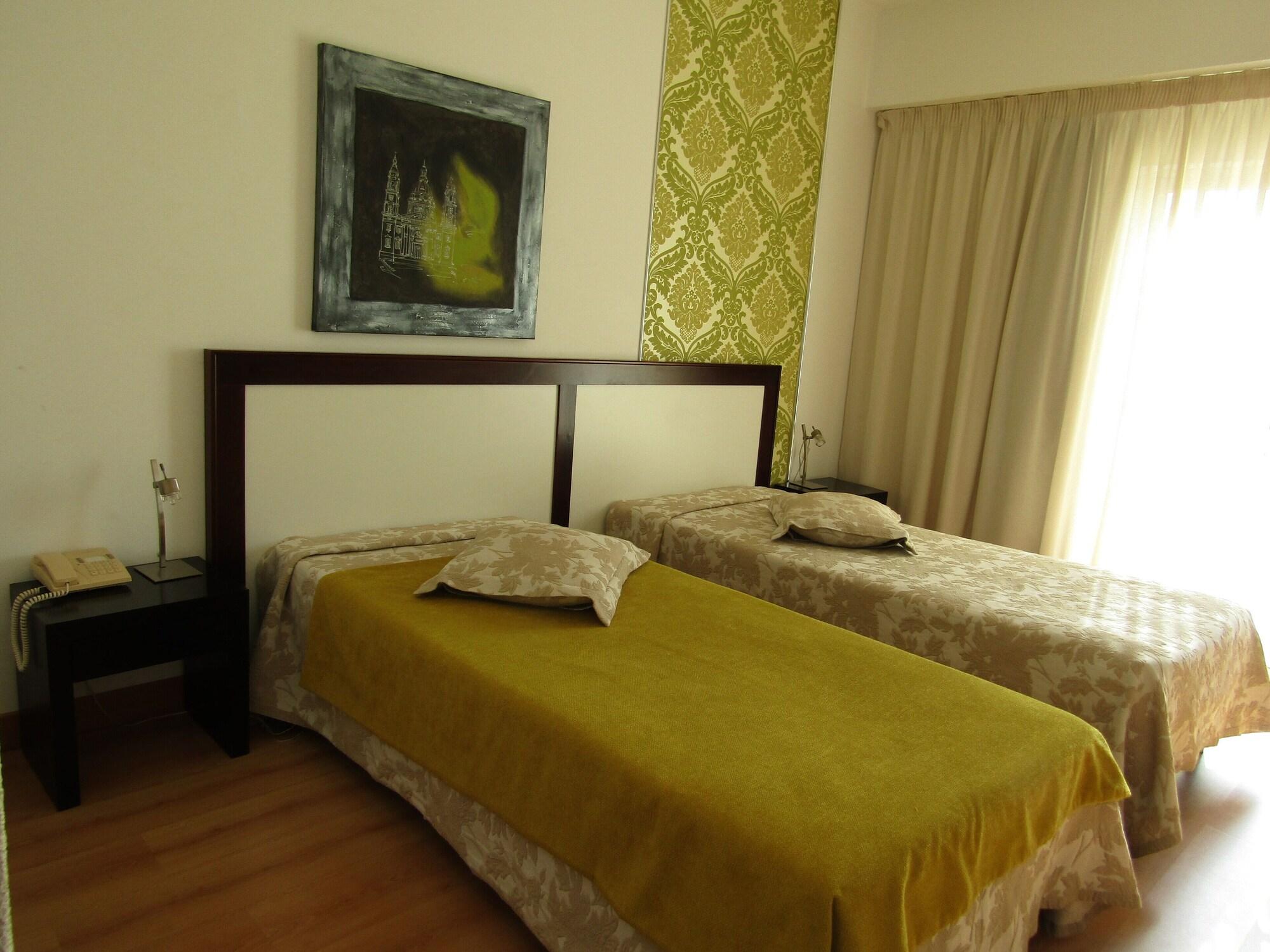 Hotel Caldas Internacional กัลดัส ดา ไฮน์ญา ภายนอก รูปภาพ