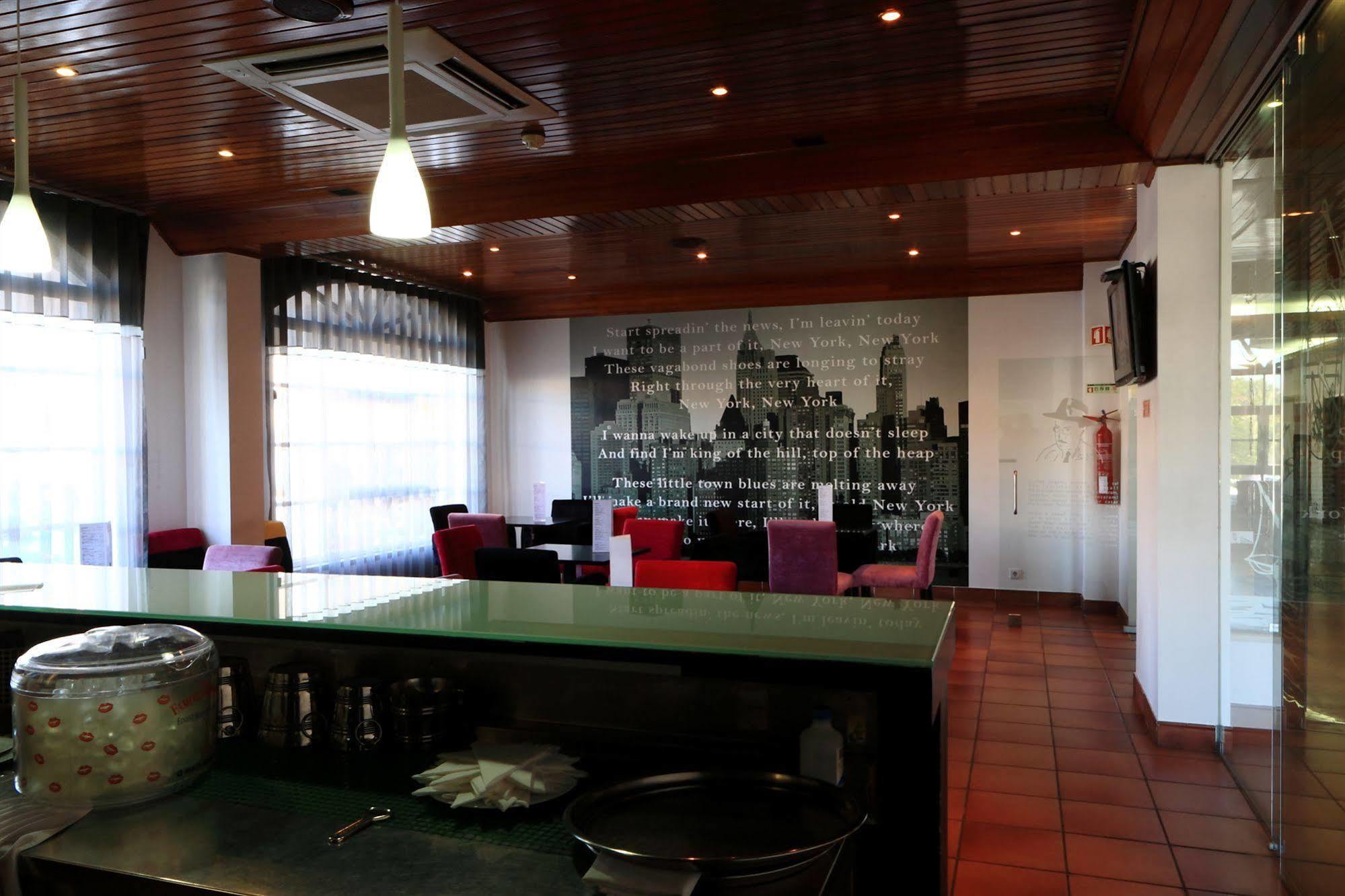 Hotel Caldas Internacional กัลดัส ดา ไฮน์ญา ภายนอก รูปภาพ